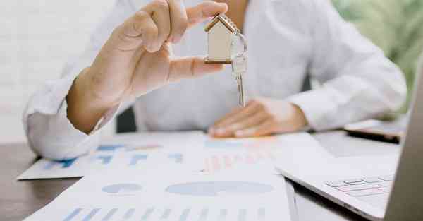 学校制作冰糖葫芦